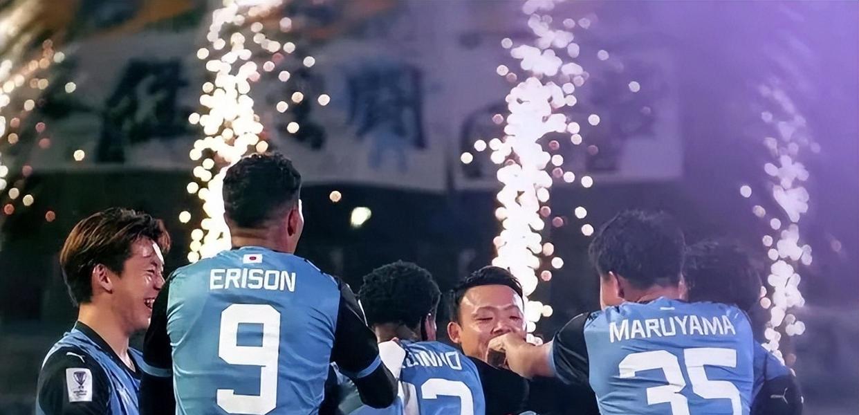 包含赛后尼斯调整名单以备亚冠，复出首秀环节打磨，质疑声仍在，数据趋势出现新变化的词条